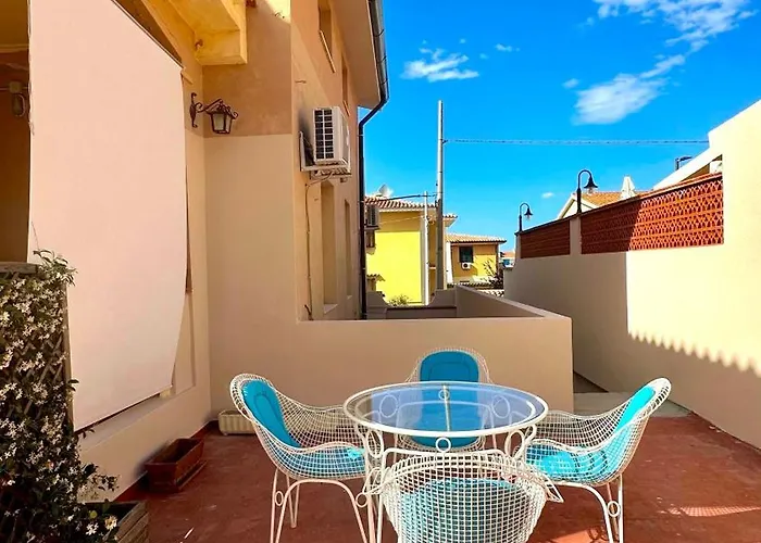 Casa Cartolina Santa Lucia (Sardinia)